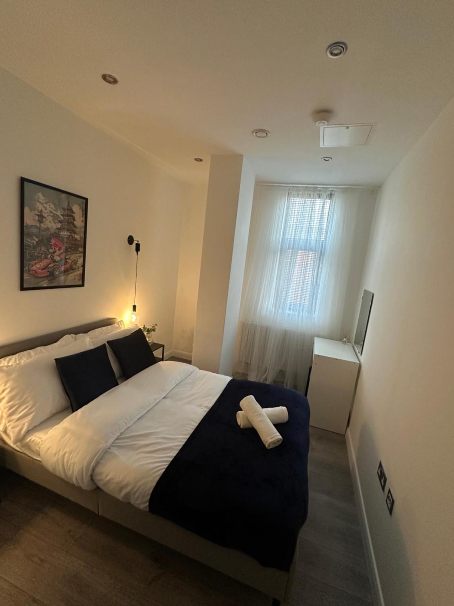 Retro Suite A Luxury Apartment With King Size Bed Wii Games And Entertainment Leicester Exterior photo